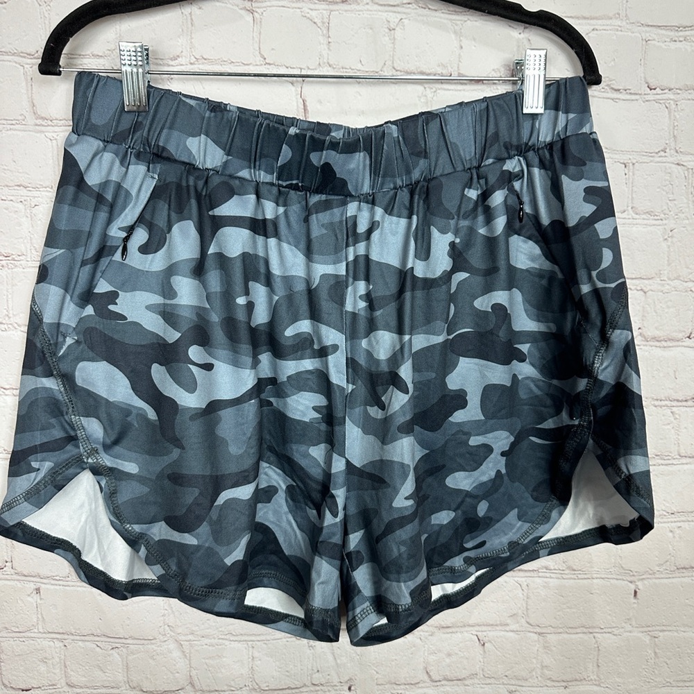 Xieerduo Fashion Women's camo jersey knit  pull on elastic waist shorts‎ XL NWT